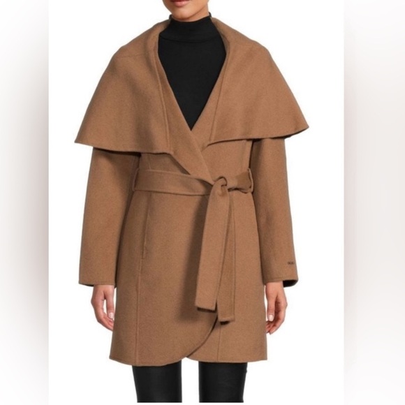 Tahari Women’s Marla Wool Caped Gray Coat Size Small - Picture 3 of 16